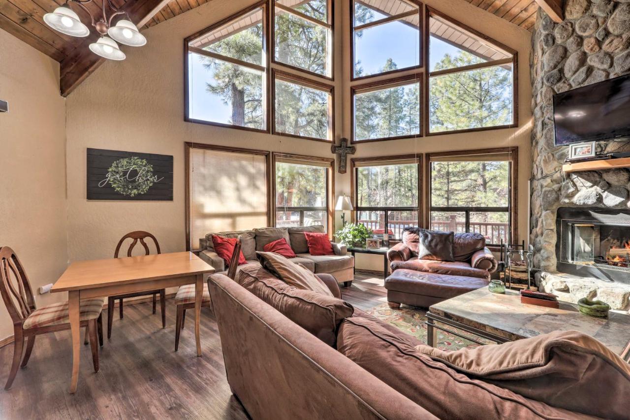 Munds Park Cabin With Fire Pit And Wraparound Porch! ภายนอก รูปภาพ